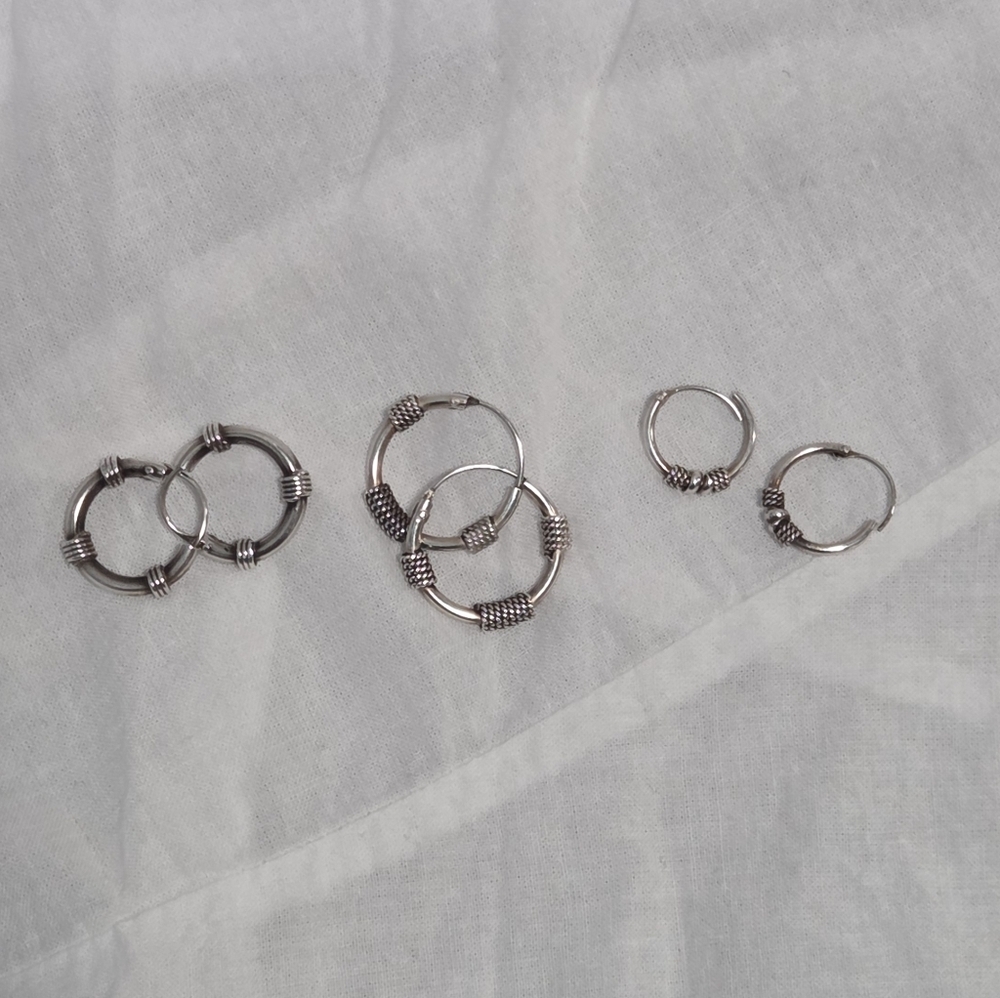 Lot Of Vintage 90s Silver Bali Hoop Earrings - Picture 4 of 5